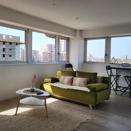 Nice Studio Apartement With Amazing View