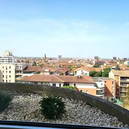 Nice Studio Apartement With Amazing View * Toulouse